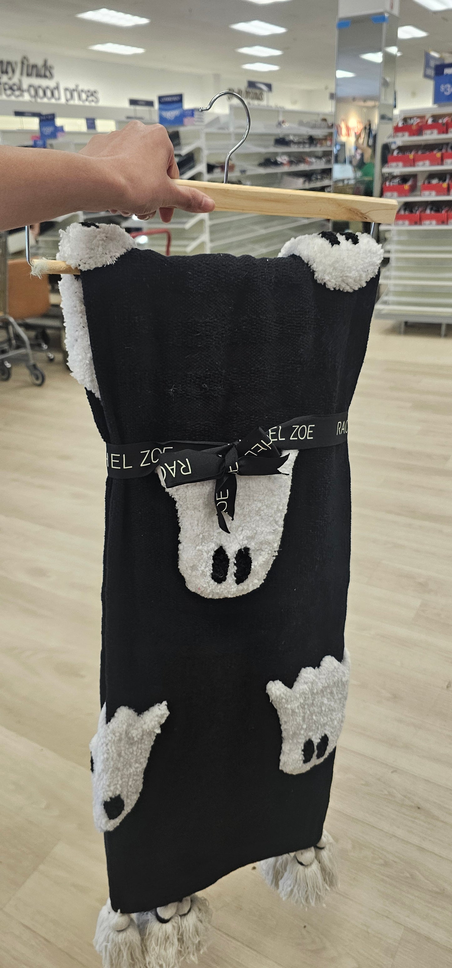 Cobija fantasmas blanco y negro