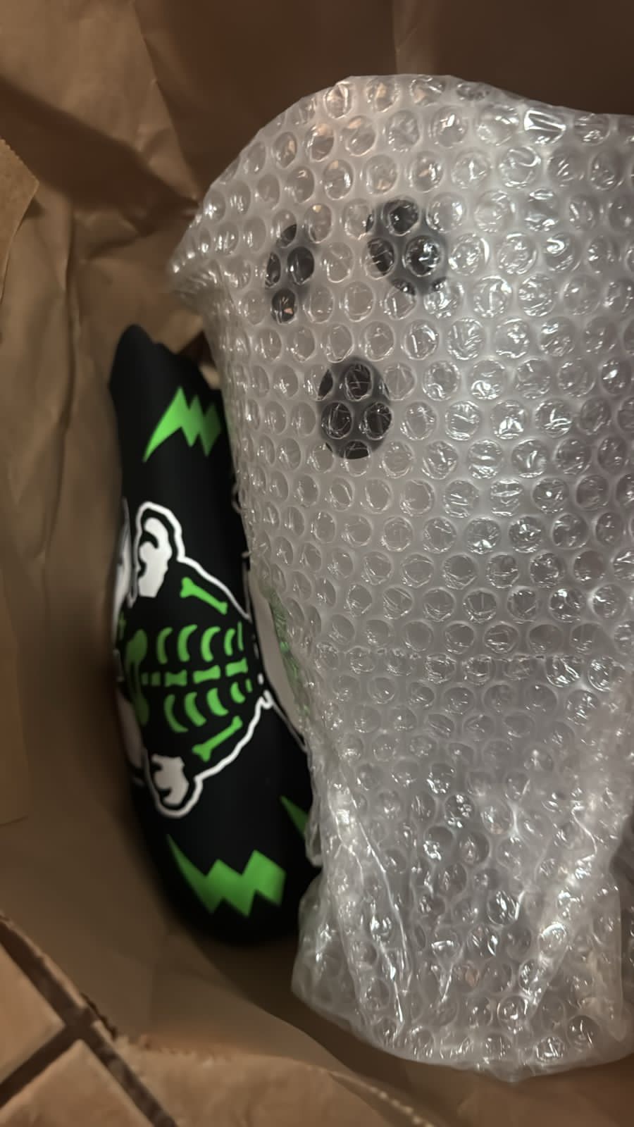 Jarra fantasma y Sudadera snoopy