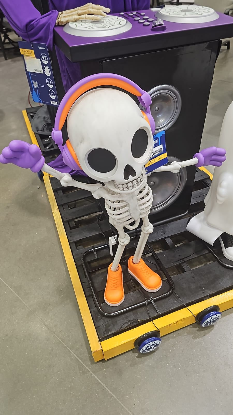 Esqueleto bailador animatronico