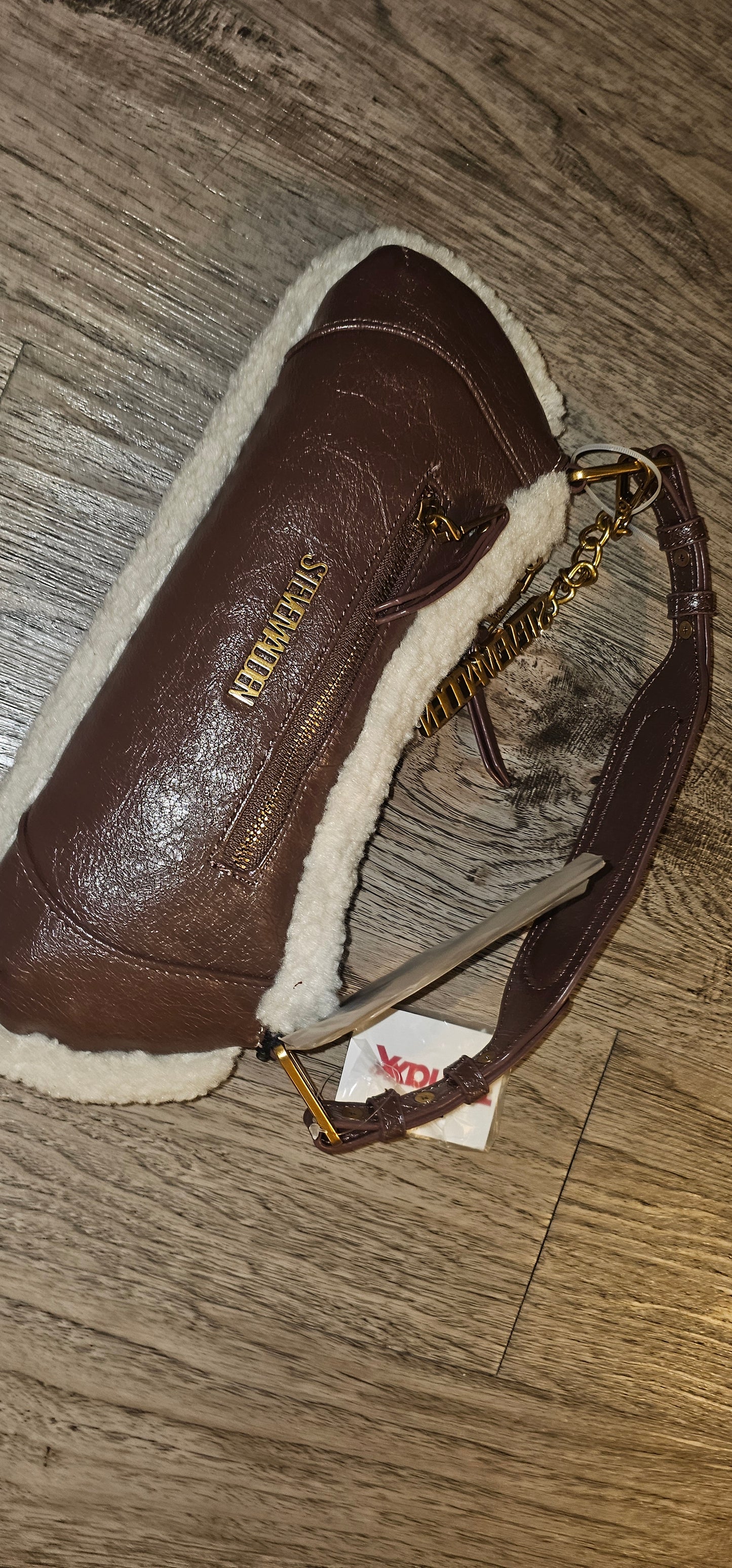 1113 Alejandra Martinez