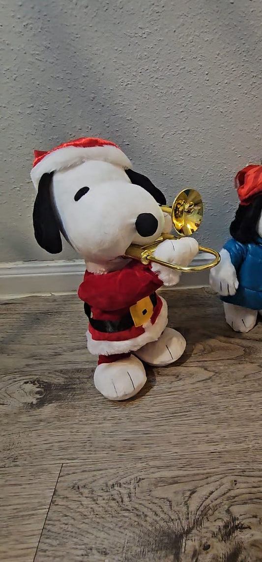 Snoopy trompeta y mist cenicienta
