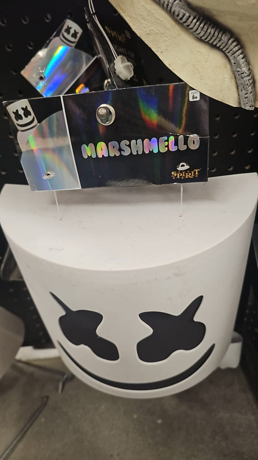 Frazada y set de baño snoopy,mascara marshmello