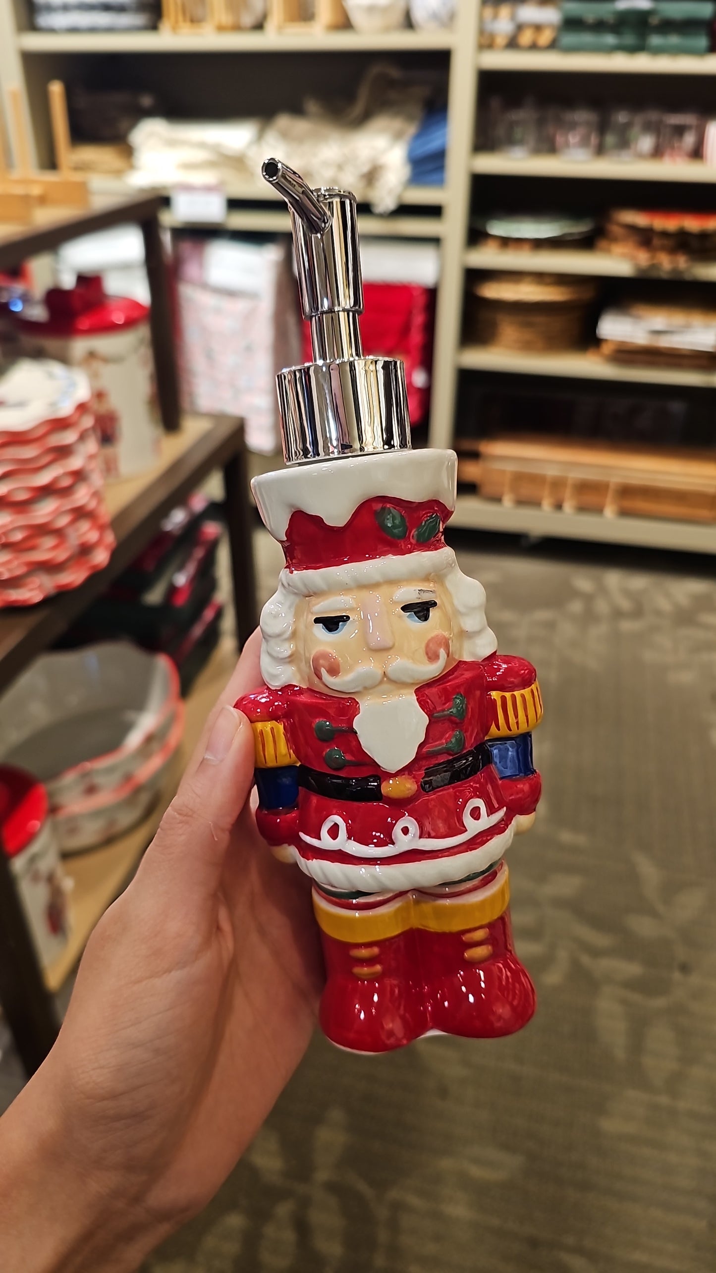 Anticipo- Sabanas franela Grinch + esfera navidad + platos de navidad + saleros + jabonera