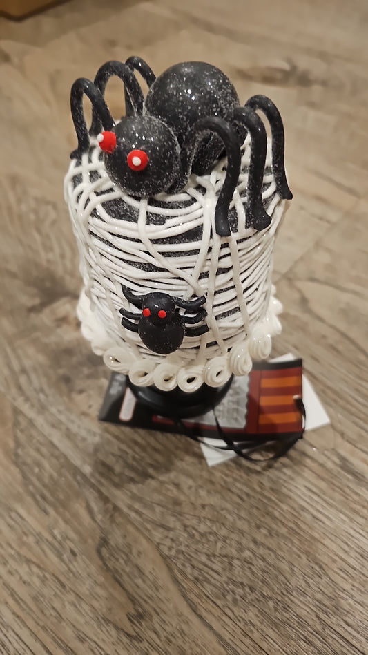 0708 Ari H - Araña pastel Halloween