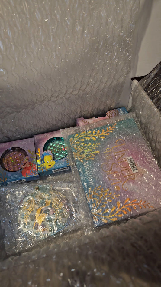 Ariel maquillaje set